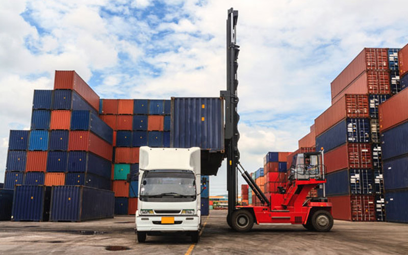 Moving Packing and House hold shipping in UAE